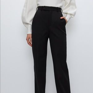 [SOLD ON DEPOP] Aritzia Babaton Agency Pant (US 2) old version in black